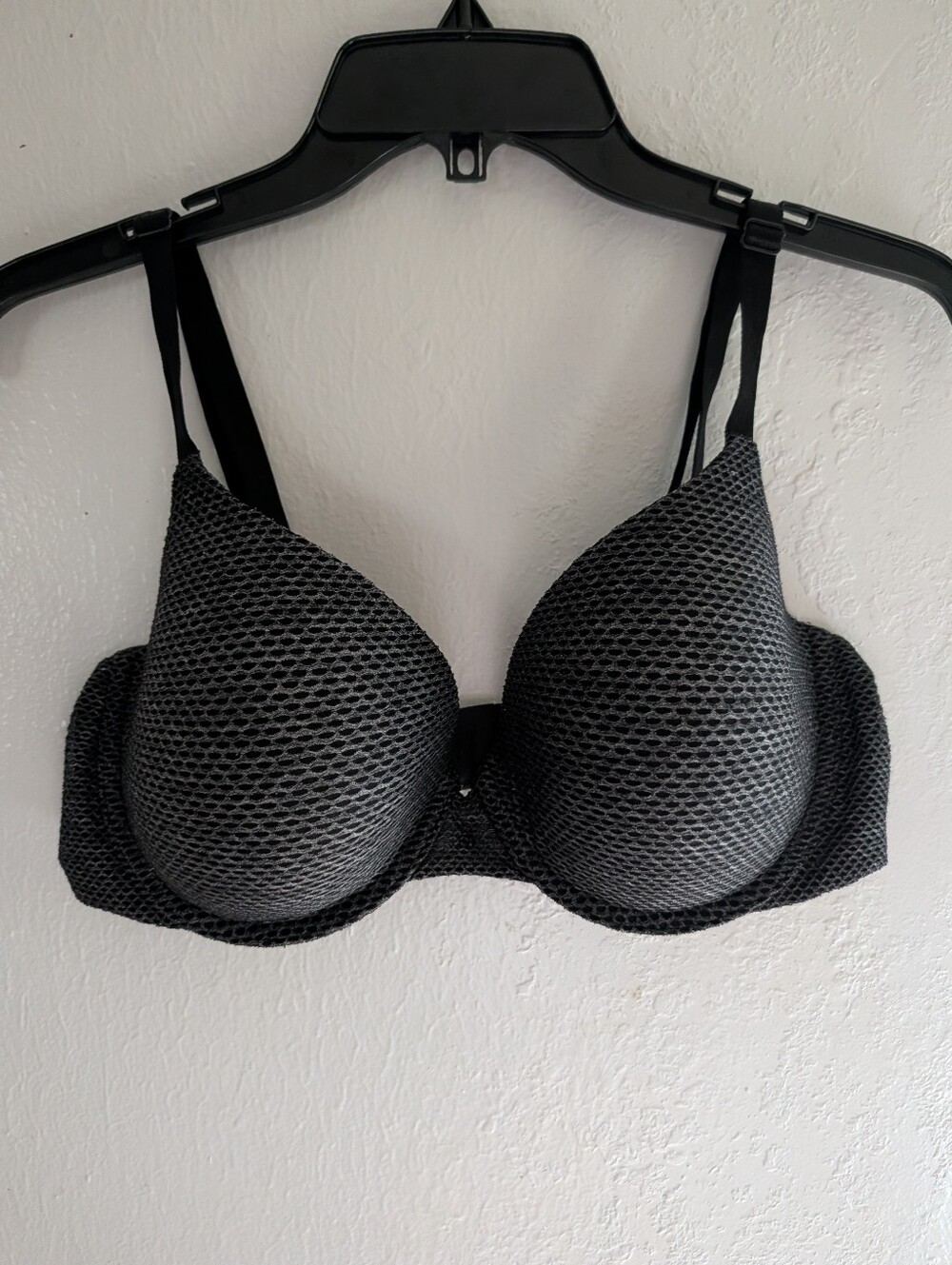 Victoria's Secret Black Textured Semi Uplifting Bra
